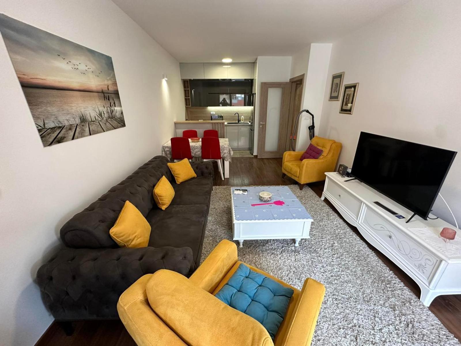 Sunshine Master Apartment *